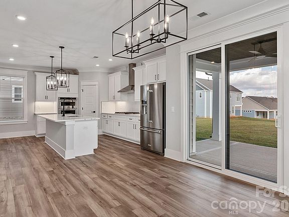 7th image of this home