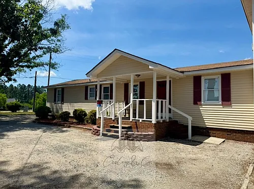 380 Community Rd Photo 1