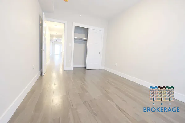 Rented by SBJ Brokerage, LLC | media 42