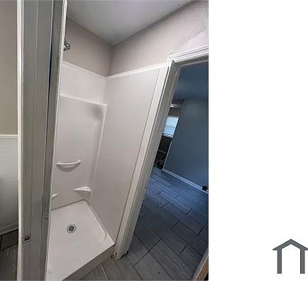 4th image of 4114 Blue Spring Rd NW