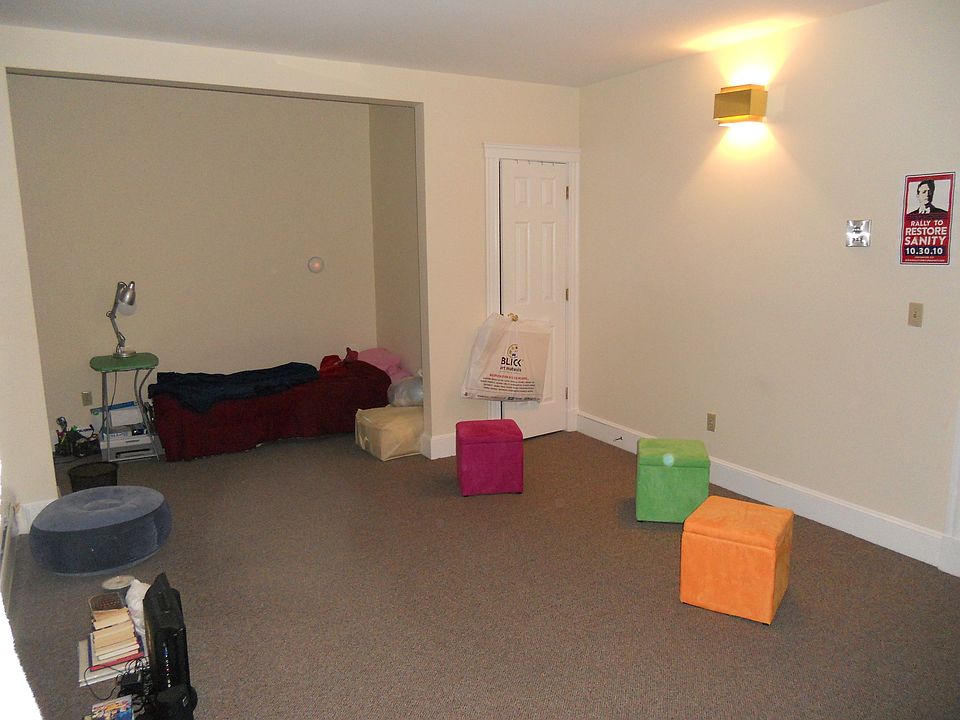 2nd image of 847 Beacon St #403