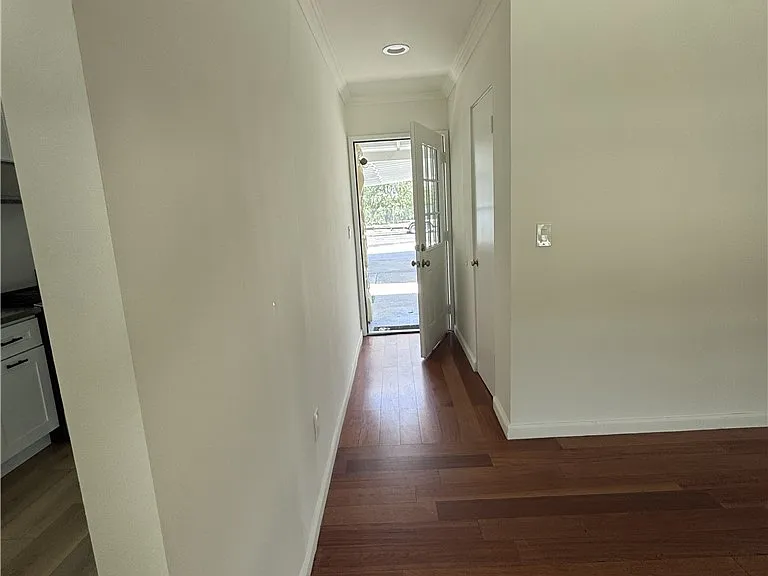 17738 Lanark St — Photo 3