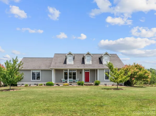 95 Fagan Rd, Columbus, NC 28722