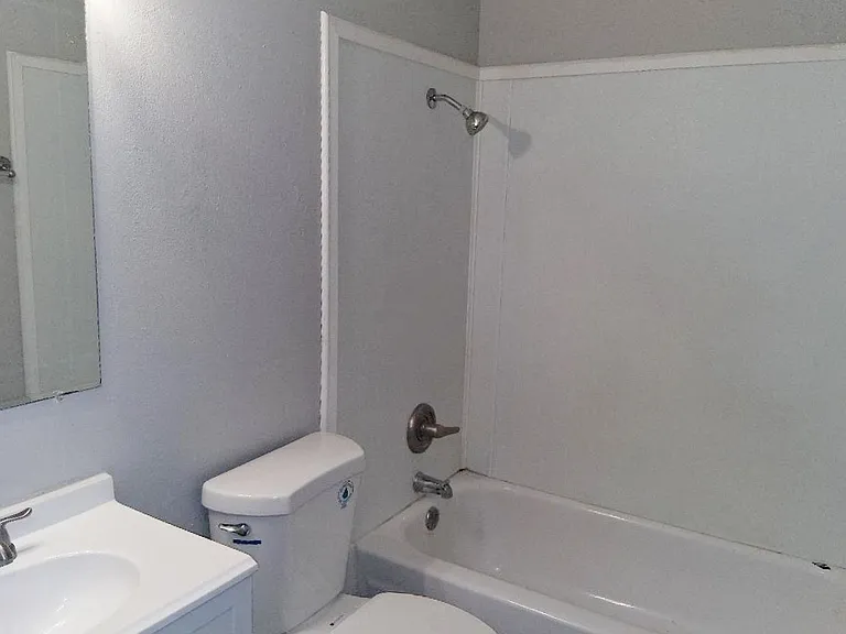 1514 N Pierson Ave — Photo 9