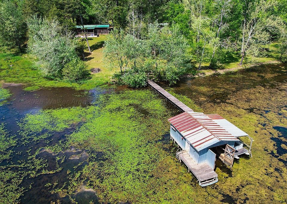 1st image of 319 River Dr