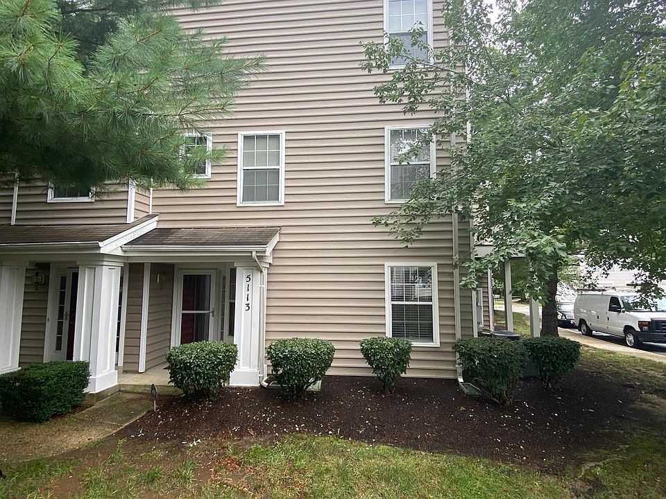 1st image of 5113 King Henry Way #311