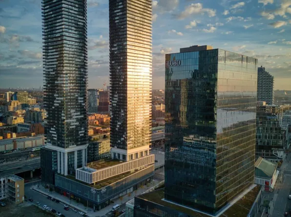 55 Cooper St #3808, Toronto, ON M5E 0B8