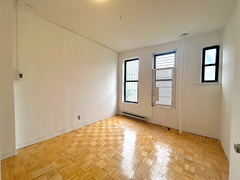 297 Troutman St #3 — Photo 15