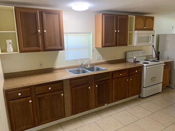 5th image of 7647 McCowan Dr