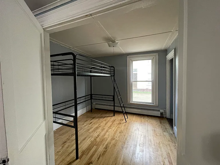 16 Temple St #1 — Photo 6