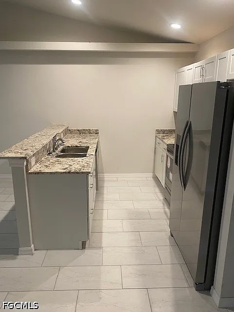 3 bed, 2.0 bath, 1200 sqft, $1,750 — Photo 2