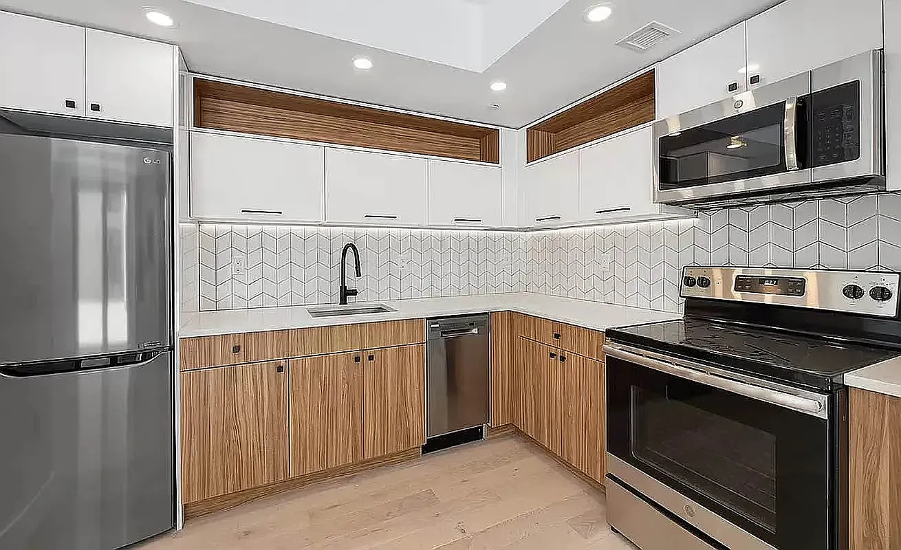 54 West 125th Street — Photo 2