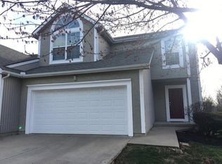 14821 Robinson St, Overland Park, KS 66223