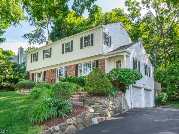 12 Colonial Dr, Morris Twp., NJ 07960