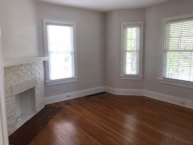 2 bed, 1064 sqft, $1,500 — Photo 2