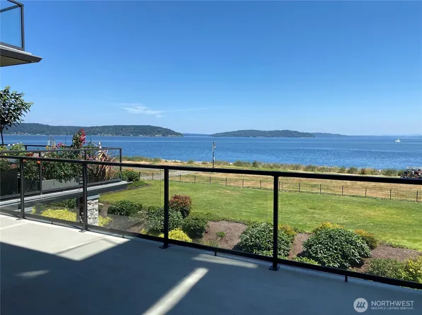 5105 Grand Loop #204, Tacoma, WA 98407