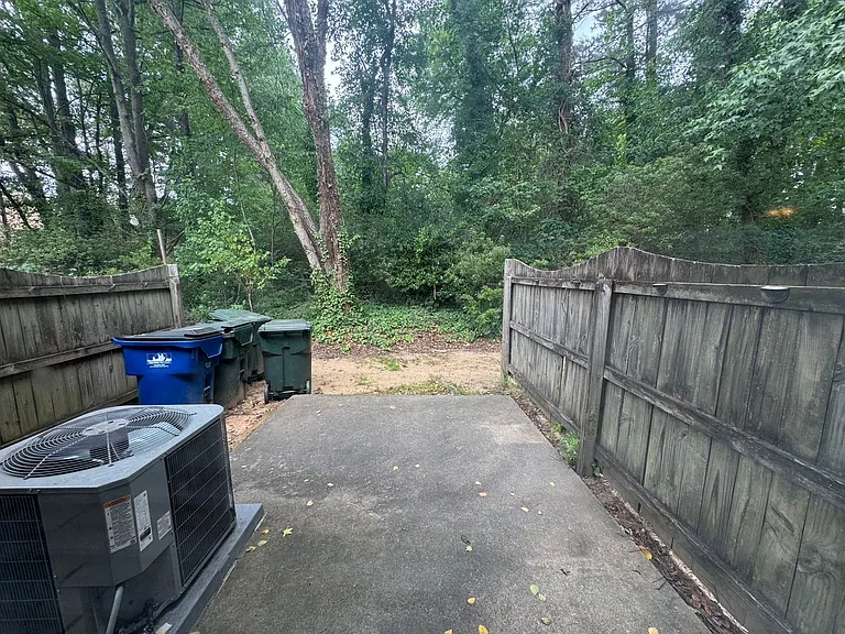 2918 Faversham Pl — Photo 6