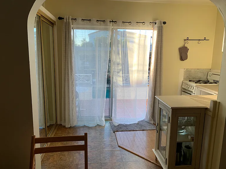 This unit can come furnished or unfurnished.