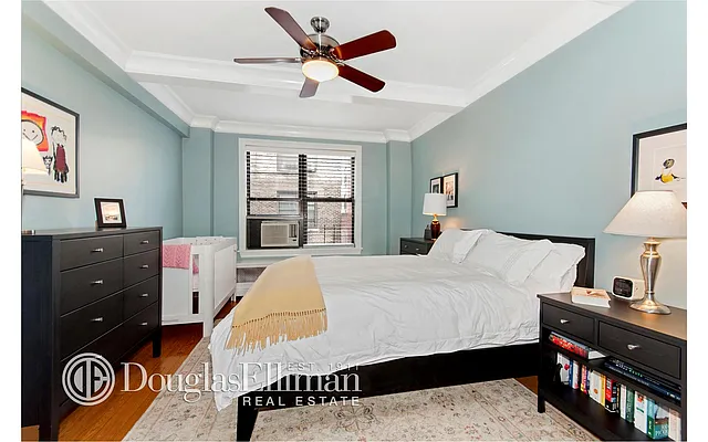 Sold by Douglas Elliman | media 15