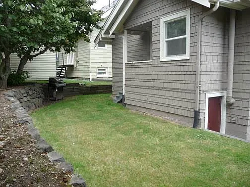 3829 Eastern Ave N — Photo 3