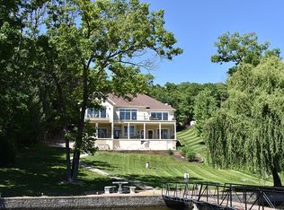 110 Bonnie Pt, LAKE OZARK, MO 65049