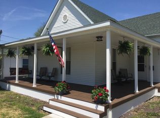 403 W Main St, Oblong, IL 62449