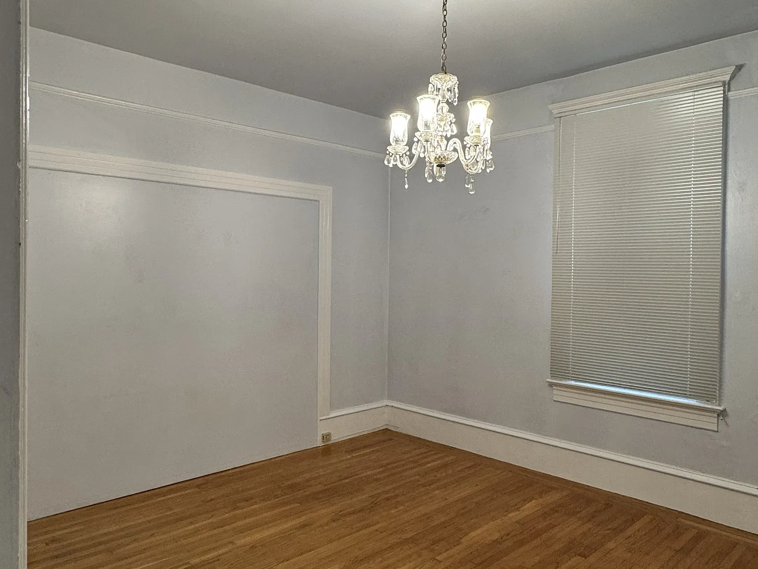 2 bed, 1.5 bath, 1100 sqft, $4,500 — Photo 2