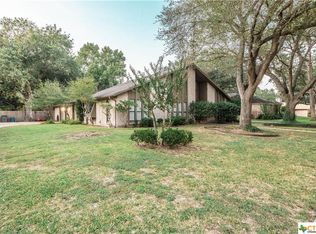 108 Chimney Rock Dr, Victoria, TX 77904