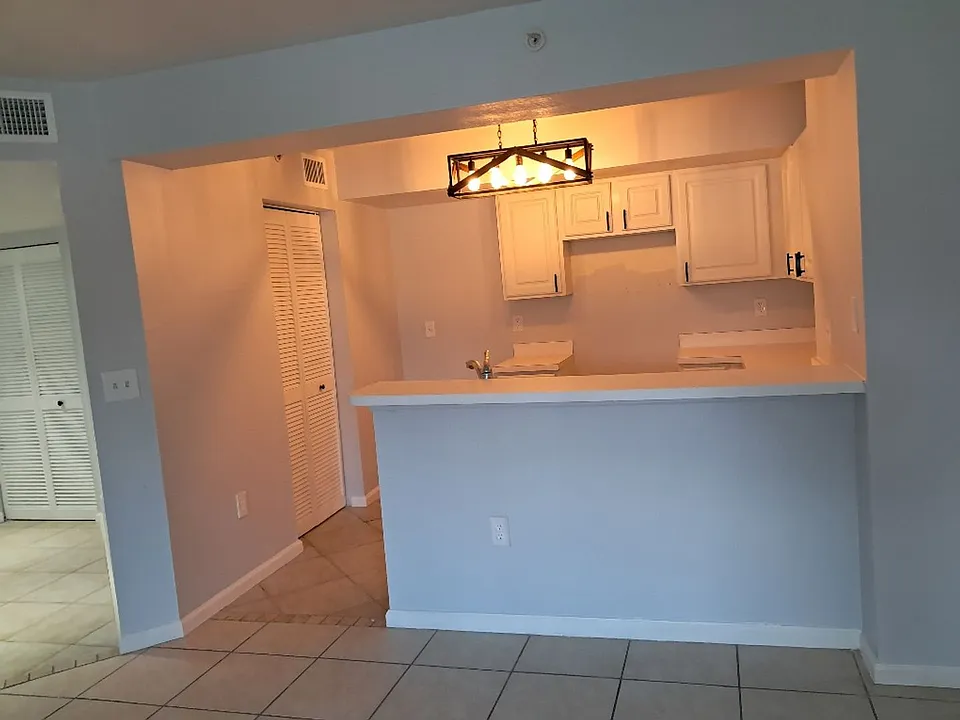 4109 Residence Dr #506