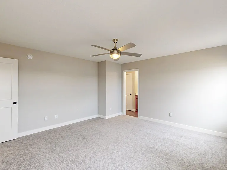 16026 Kenyon Ave #1 — Photo 12