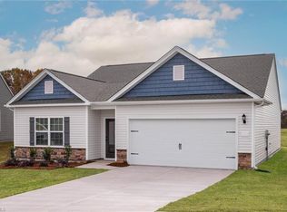 239 Macintosh Dr, King, NC 27021