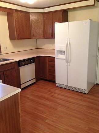 3rd image of 32 Bonnie Heights Dr