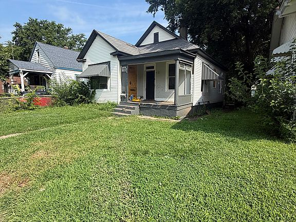 2nd image of 1828 E Main St