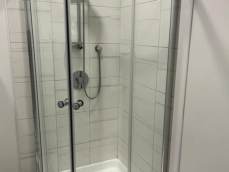 133 Spadina Ave #2 — Photo 8