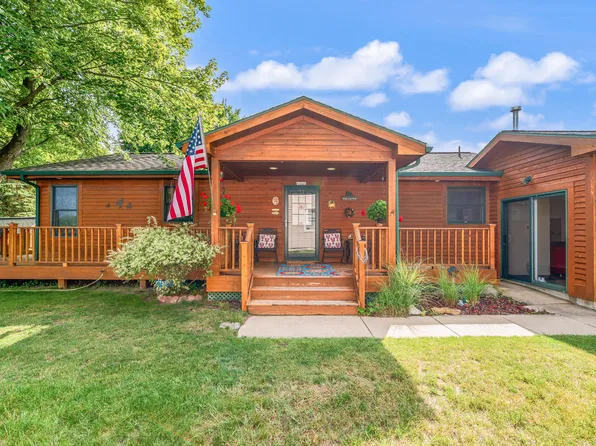 2541 Van Dyke St, Conklin, MI 49403