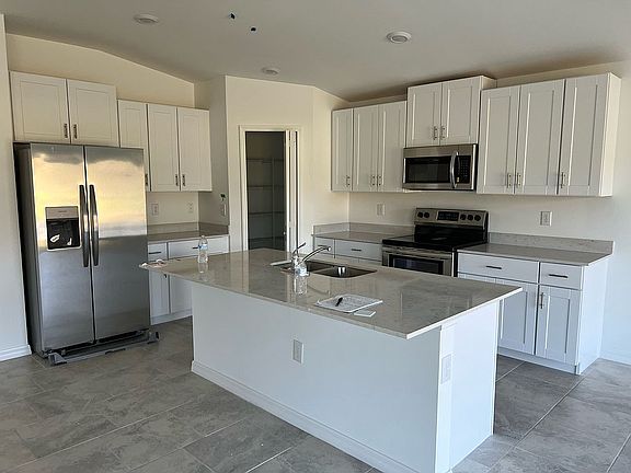 4th image of 4049 Villa Doria Ct
