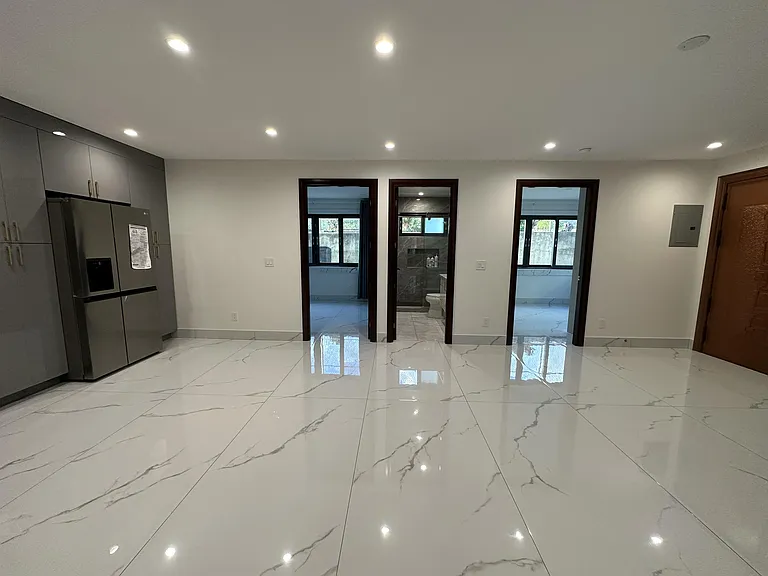 5130 Kalanianaole Hwy #2 — Photo 3