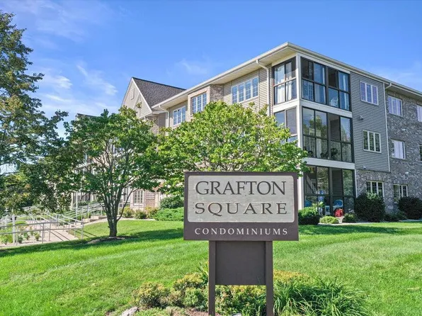 2117 1st AVENUE #207, Grafton, WI 53024