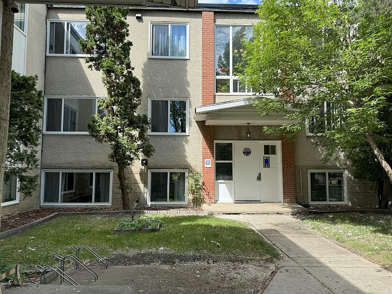 Edmonton Apartment for rent - 2 Bedrooms — photo 15