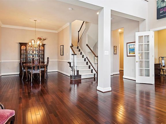 5th image of 18336 Fairway Oaks Sq