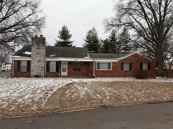 1608 Muriel Dr, Saint Louis, MO 63138
