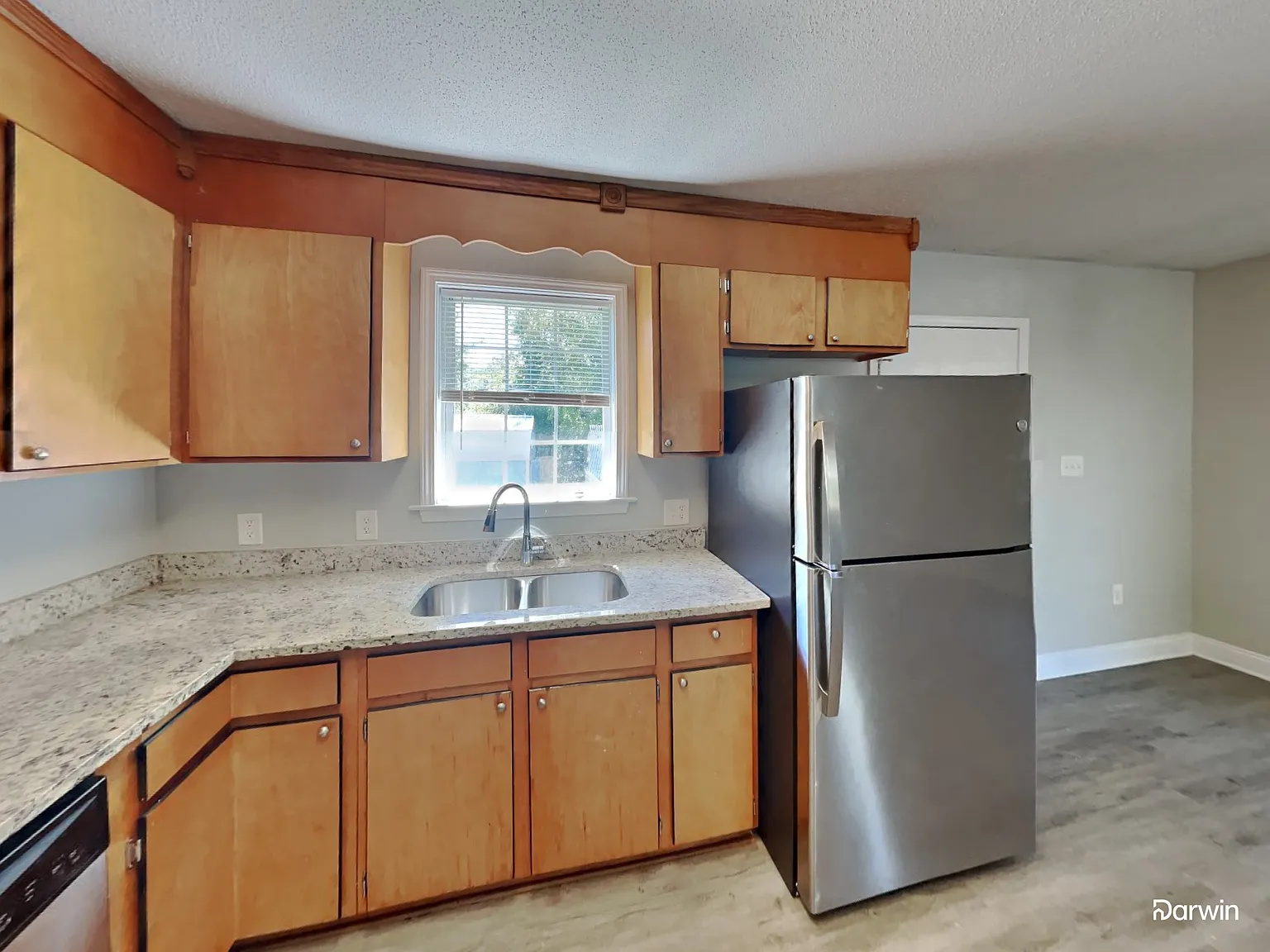 3 bed, 1.5 bath, 1120 sqft, $1,665 — Photo 2