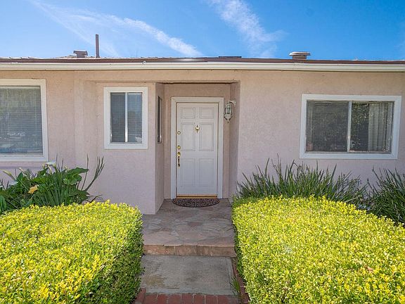 5th image of 2113 Calle Camelia