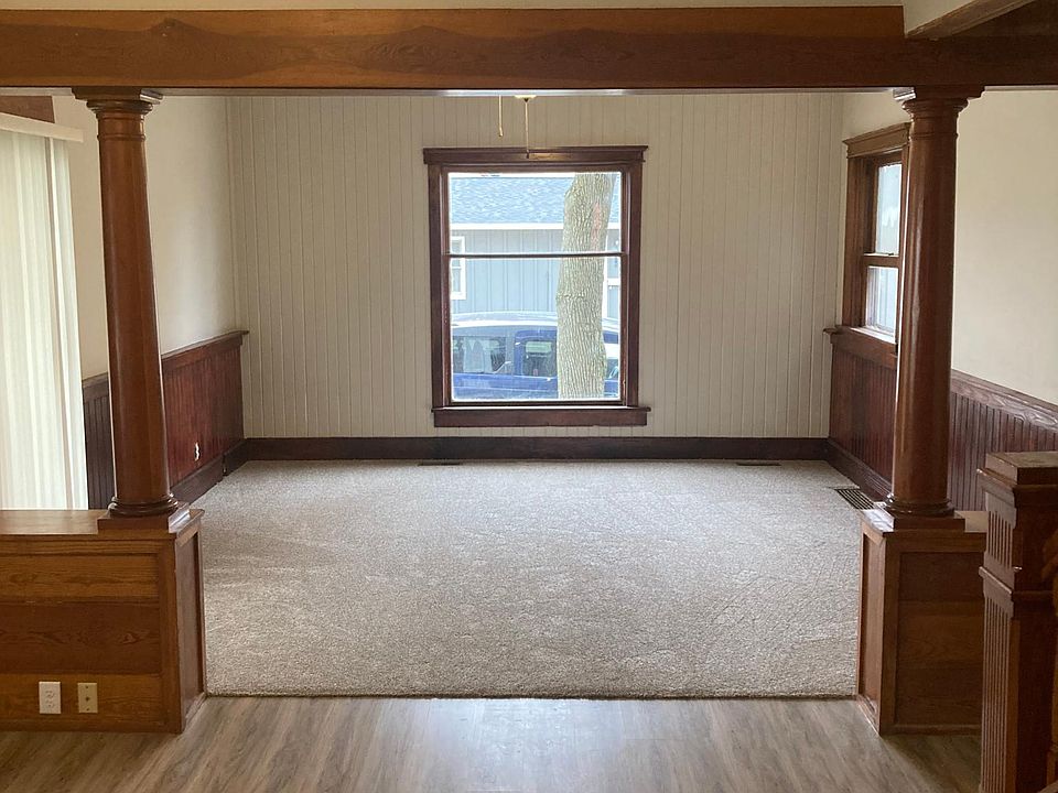 1st image of 206 Lane St