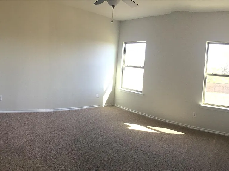 1516 Chama Dr — Photo 8