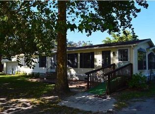 200 Bonneau St, Bonneau, SC 29431