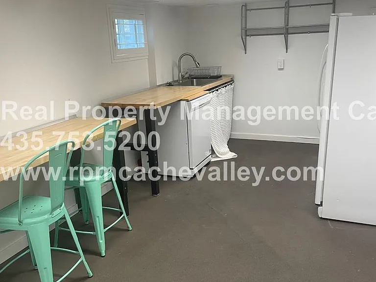 495 E 900 N — Photo 28