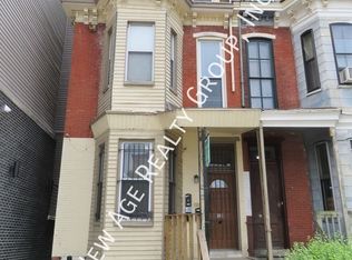 4220 Chestnut St #3, Philadelphia, PA 19104