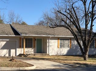 401 E 6th St, Kaufman, TX 75142