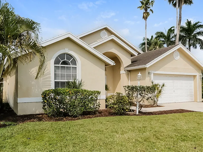 12996 Meadowbreeze Dr — Photo 3